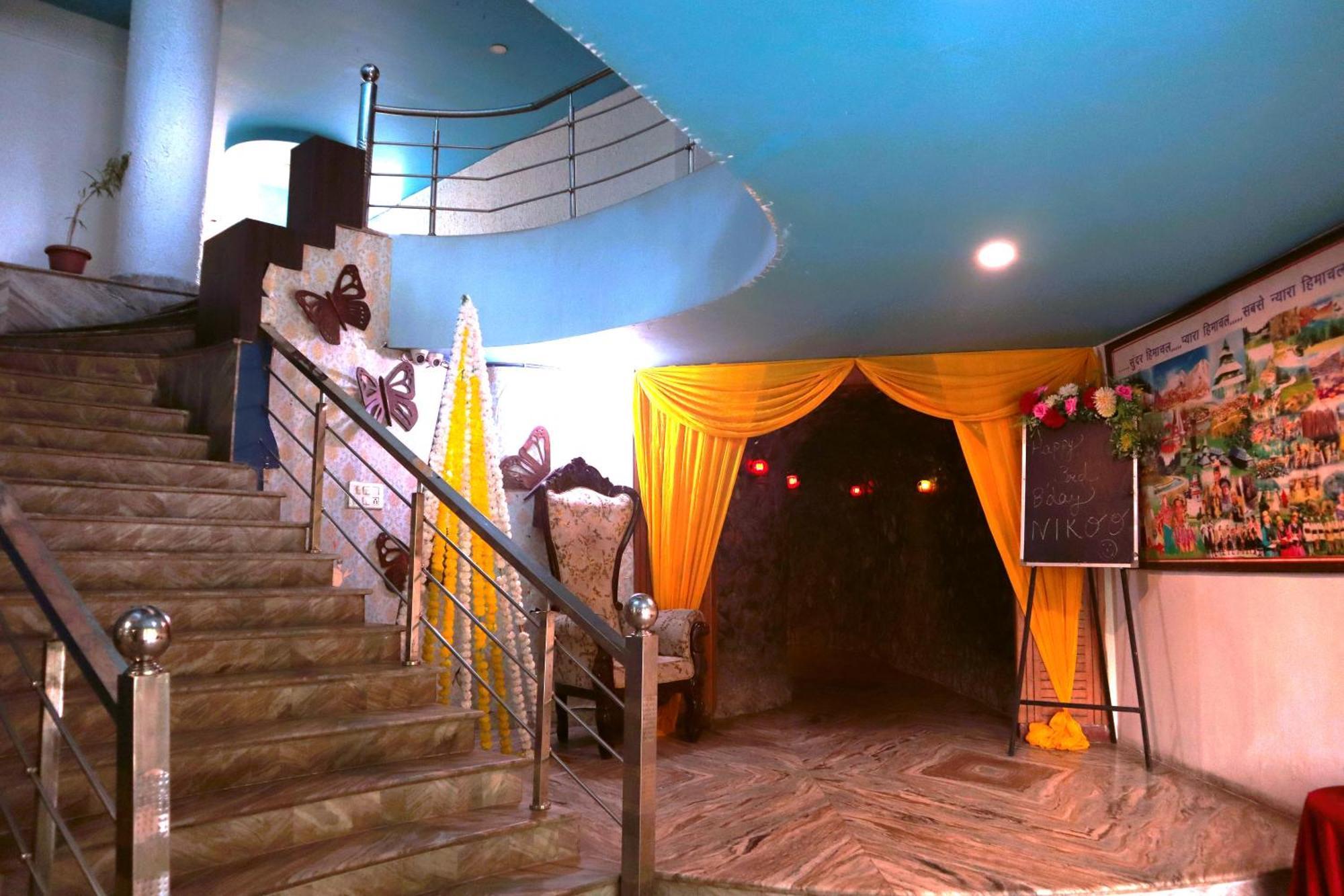 Hotel River Bank マンディ エクステリア 写真