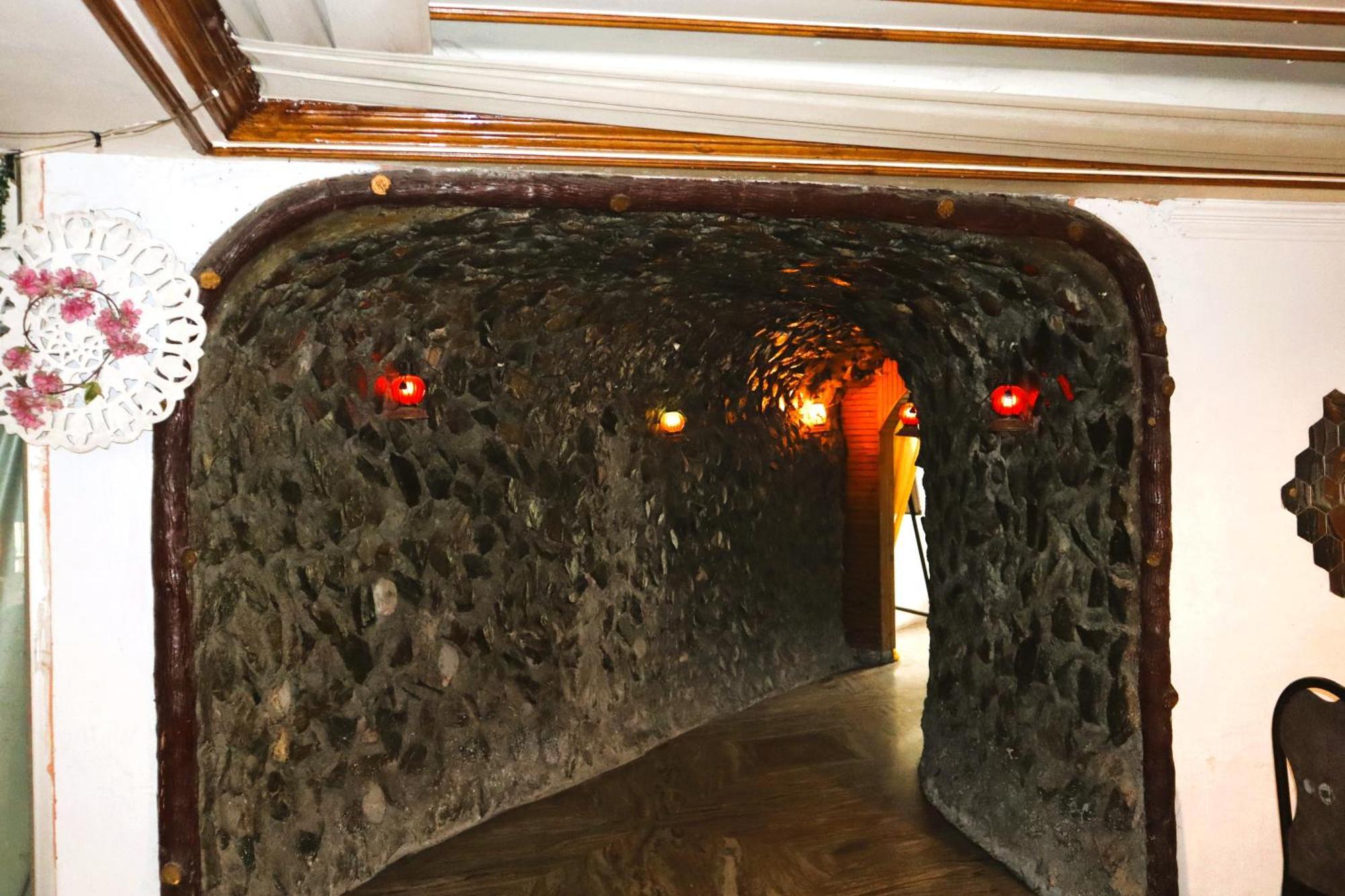 Hotel River Bank マンディ エクステリア 写真